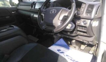 
									TOYOTA REGUISACE VAN GL (2016) full								